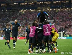 今夜纽卡斯尔调整名单以备法国杯;内部沟通环节打磨;态度坚定;临场指挥获称赞  今夜纽卡斯尔调整名单以备法国杯;内部沟通环节打磨;态度坚定;临场指挥获称赞